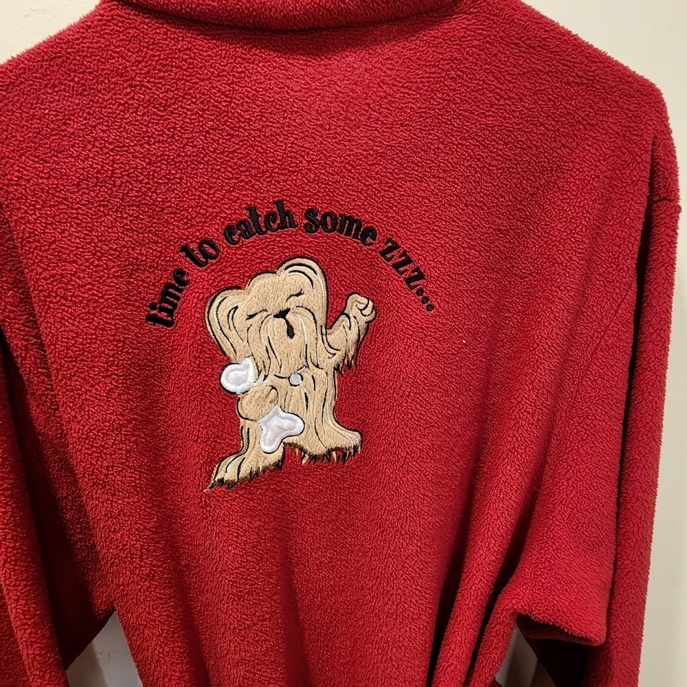 Delicates Red Long Cozy Robe with Embroidered Dog theme - Picture 15 of 15